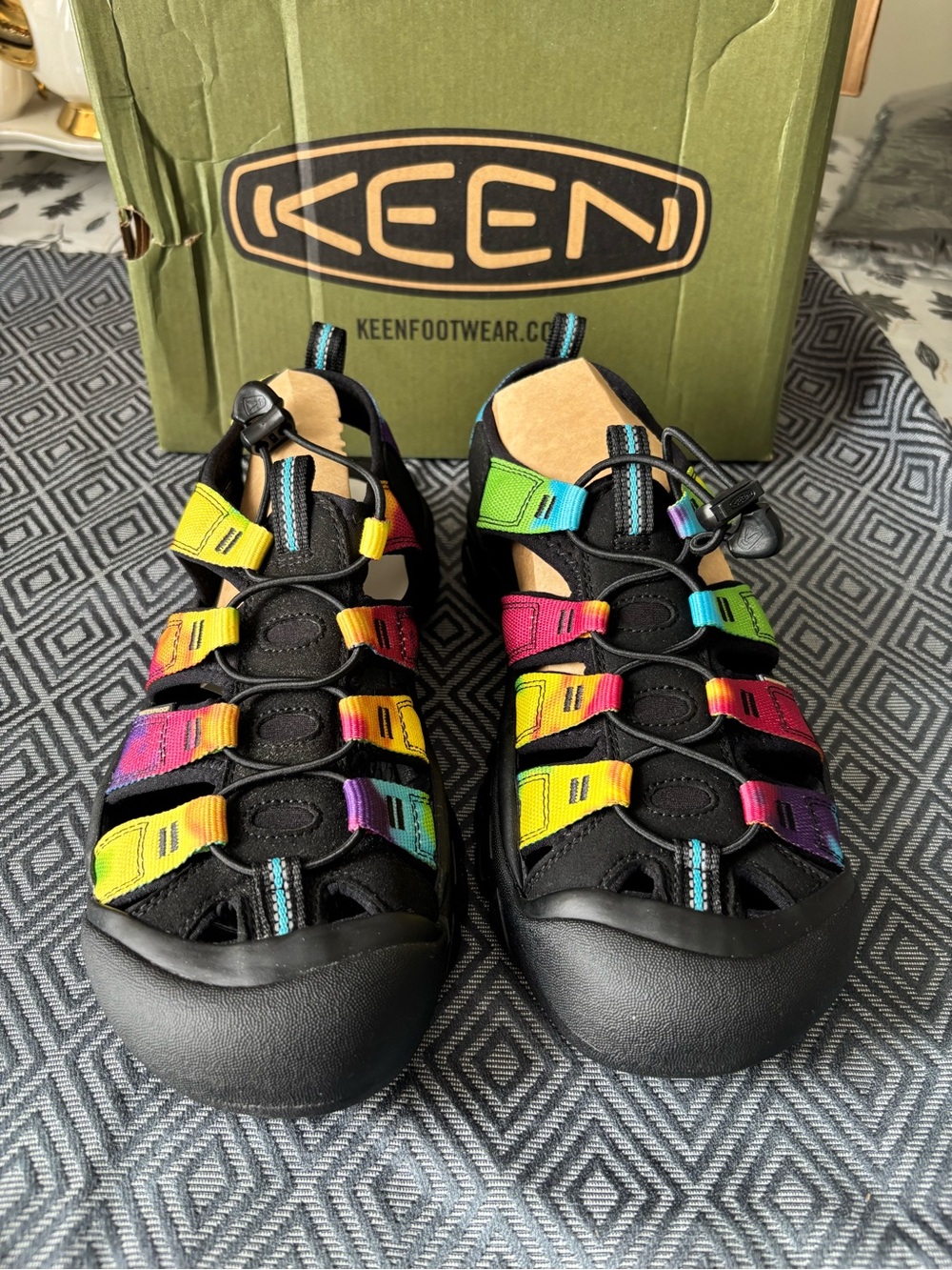 Keen Men's Black Sandals with Rainbow Straps